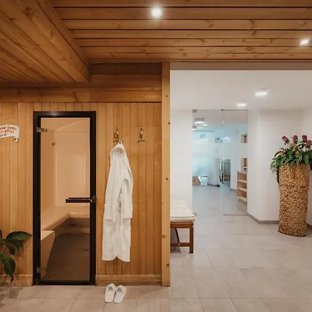 ホテル Boe Sport And Nature アラッバ